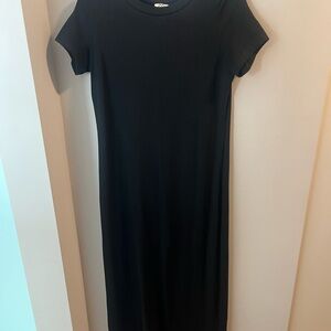 SNDYS black tshirt maxi dress size medium